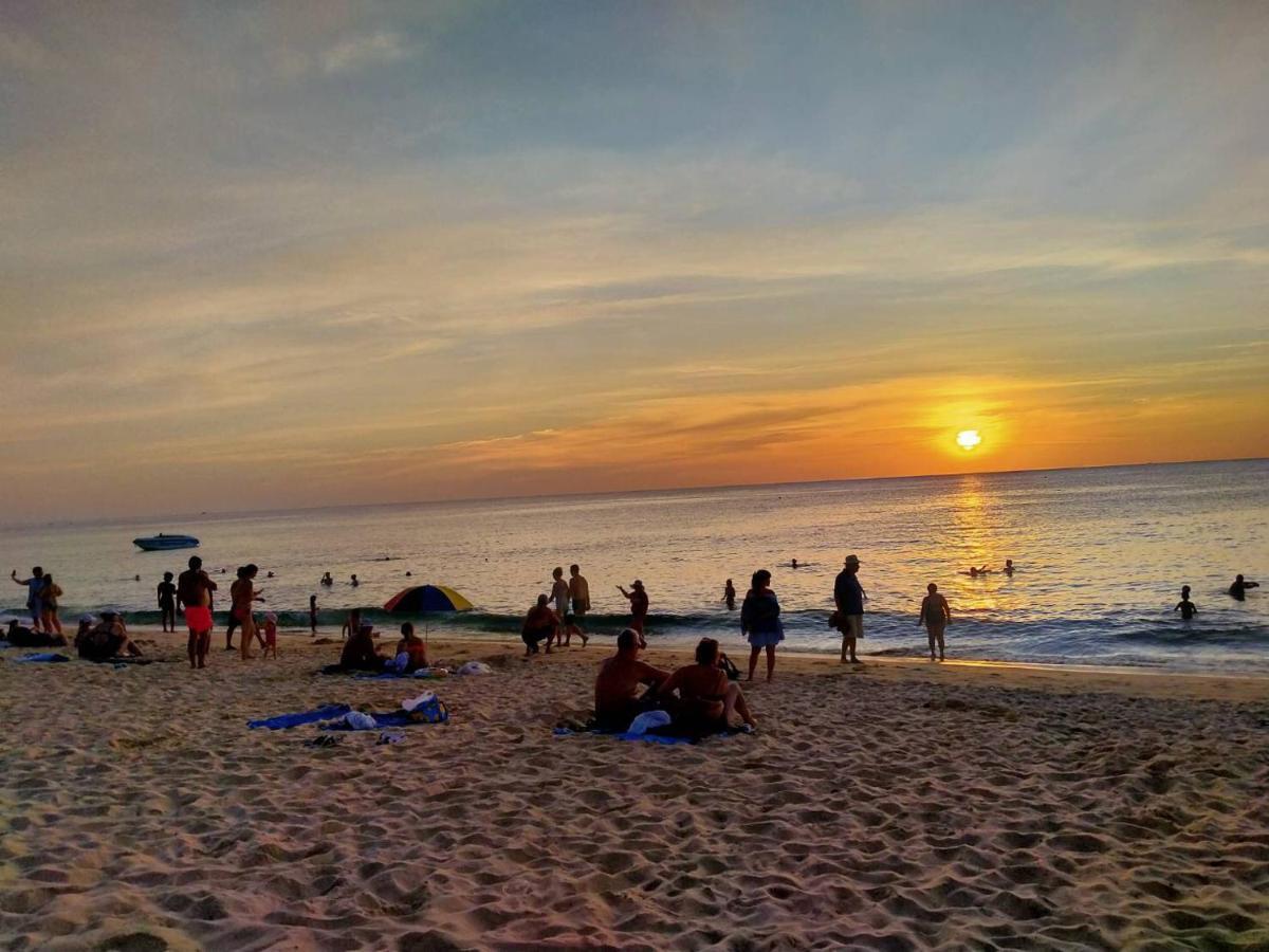 Phadee Apartment Karon Luaran gambar